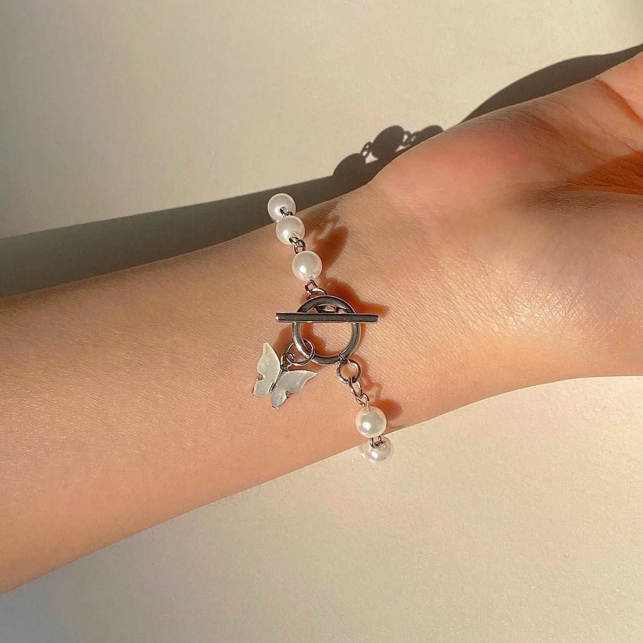 Elegant Baroque Pearl String Bracelet For Woman Luxury Zircon Bee Pendant Bracelet Fashion Girl's Sweet Jewelry