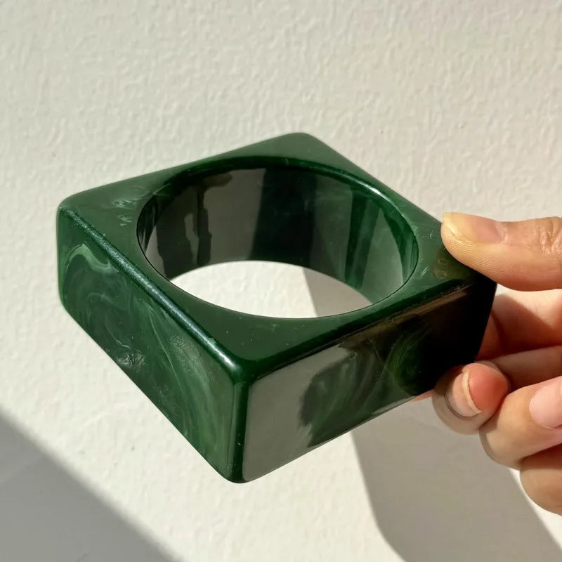 Green White Irregular Square Wide Resin Bracelet for Women Autumn Winter Fashion Chunky Jewelry New Elegant Trend Bangle