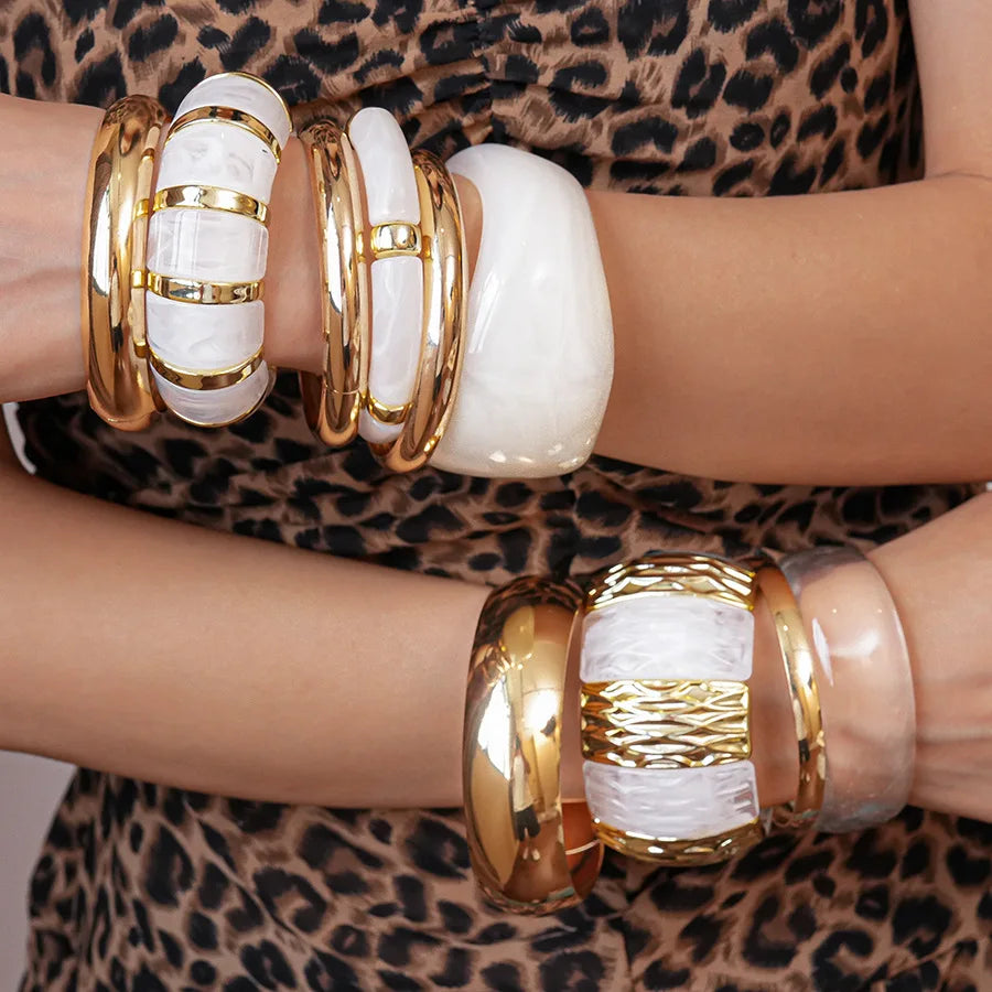 White Transparent Resin Bracelet Bangles for Women Irregular Geometric Round Wide Stacking Bracelets Hand Jewelry New In