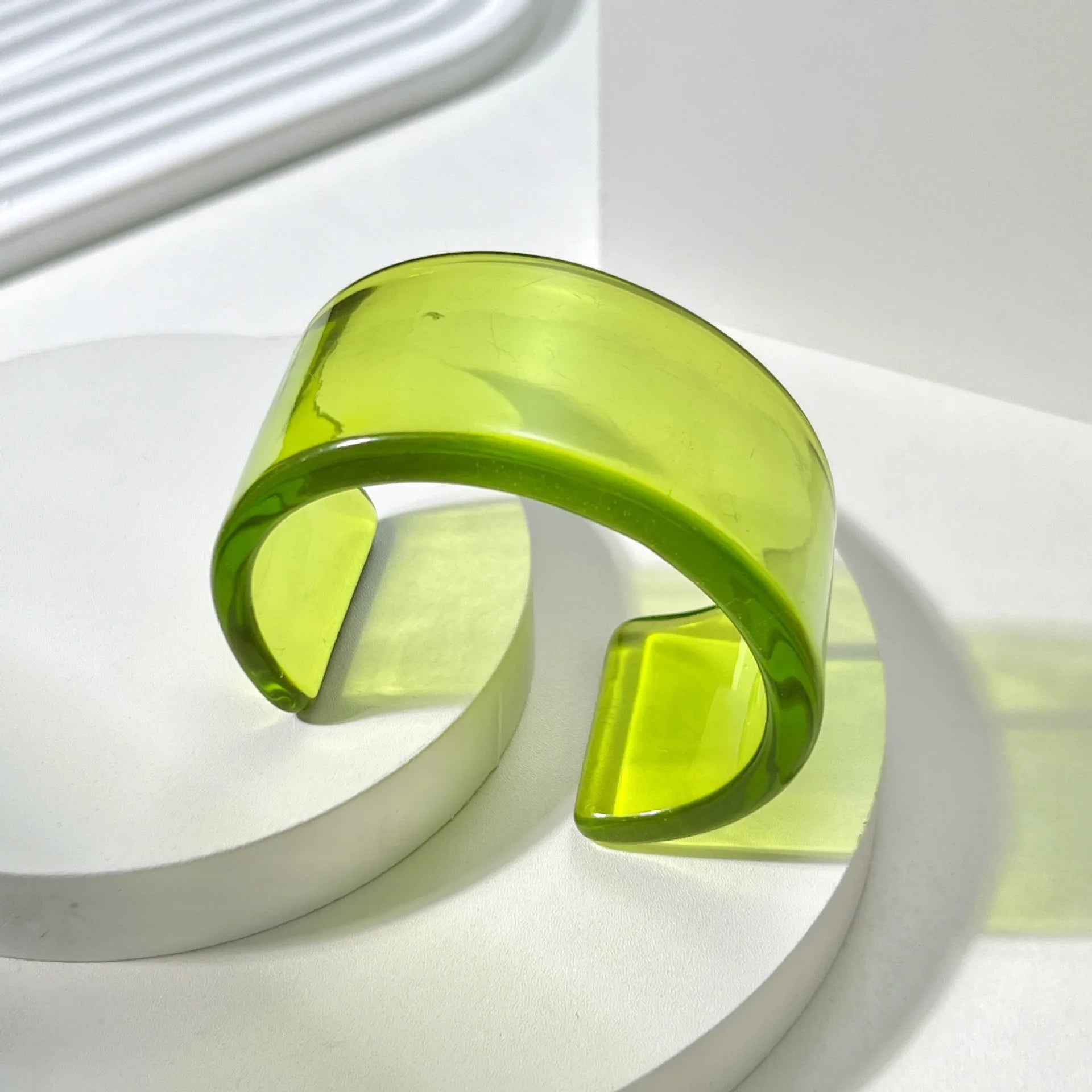 New Transparent Acrylic Resin Open Bangle Bracelet for Women Geometric Retro Wide Bracelet for Girls Hand Jewelry