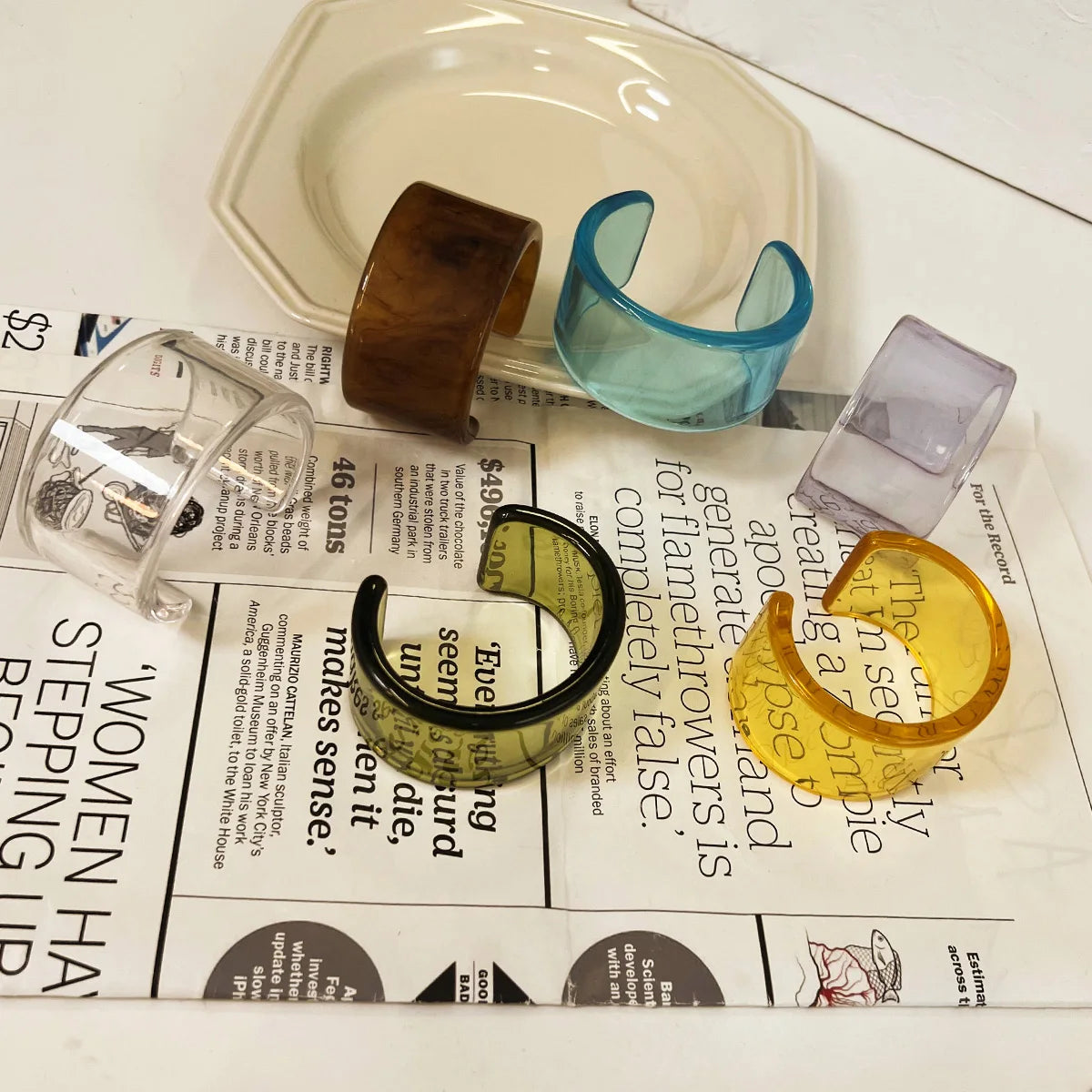 New Transparent Acrylic Resin Open Bangle Bracelet for Women Geometric Retro Wide Bracelet for Girls Hand Jewelry