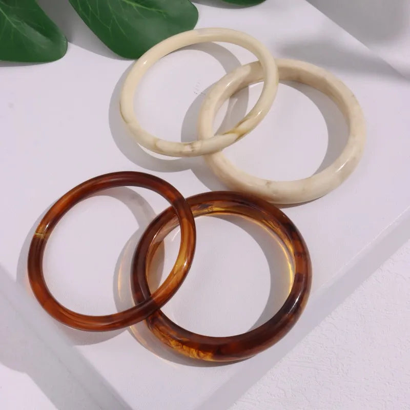 Round Tortoise shell White Resin Bracelet French Vintage Elegant Jewelry for Women Summer Fashion Holiday Gift New