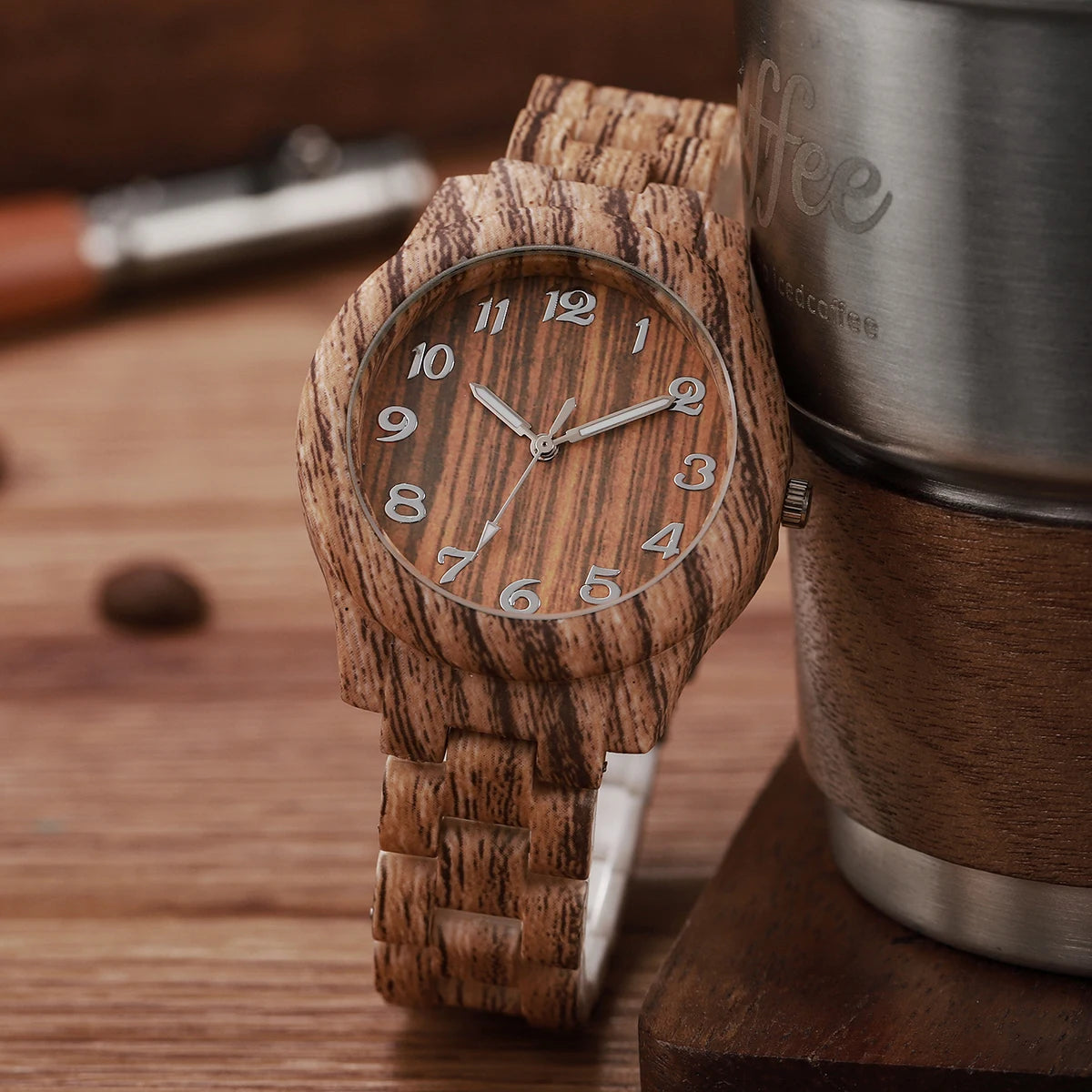 Fashion Women Watches Casual Wooden Pattern Plastic Band Quartz Watch Relogios Feminino（Without Box）