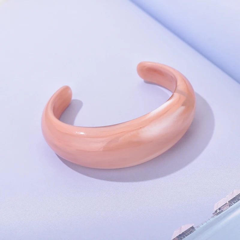 Fashion Exaggerated Opening Acrylic Bracelets for Women Simple Blended Jelly Colored Curved Cuff Bangle Female Jewelry
