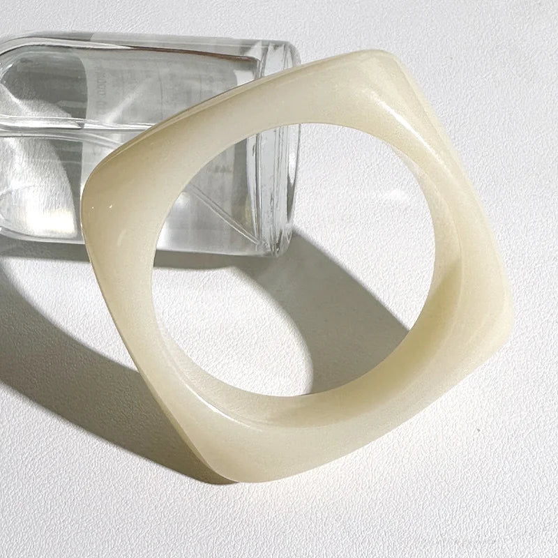 New Trend Acrylic Irregular Geometric Exaggerated Chunky Bangles for Women Resin Colorful Statement Bracelet Jewelry Gifts