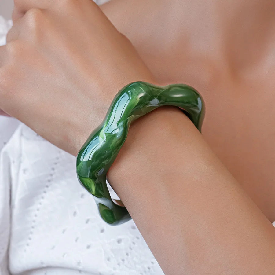Fashionable Green Resin Acrylic Smudging Bangle for Women Exaggerated Irregular Geometric Wide Chunky Bracelets Bangles Jewelry
