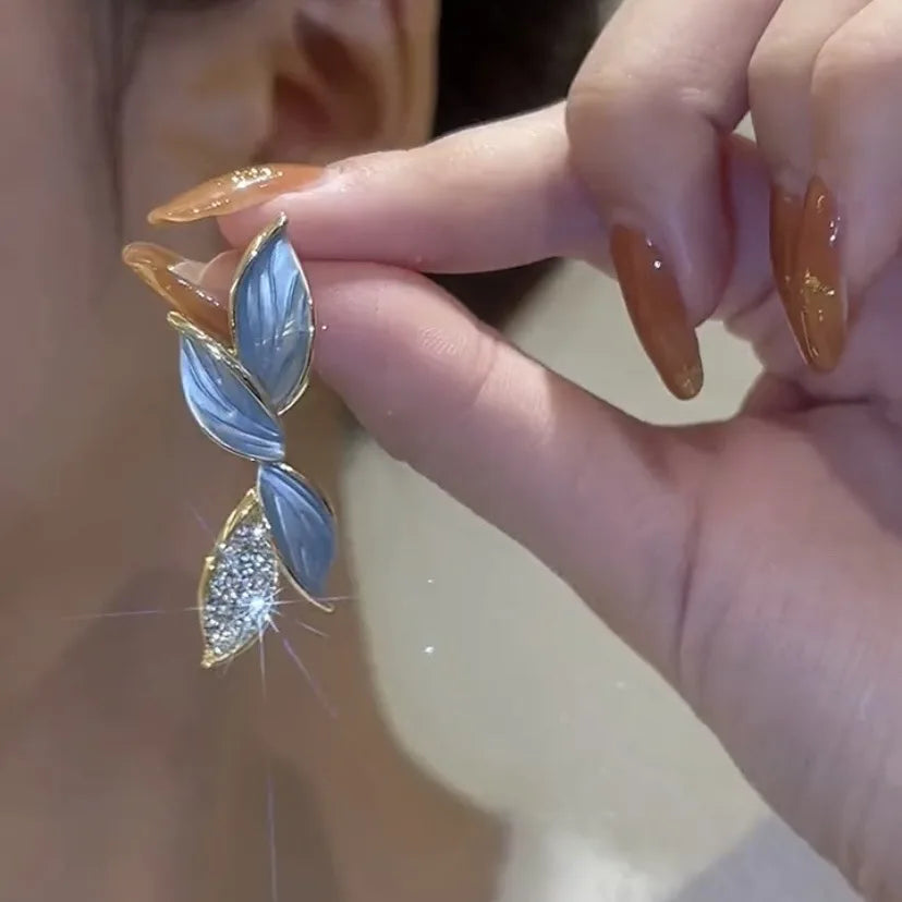 New Arrival Metal Trendy Fresh Lovely Sweet Grey Leaf Stud Earrings for Women Fashion Jewelry Gifts