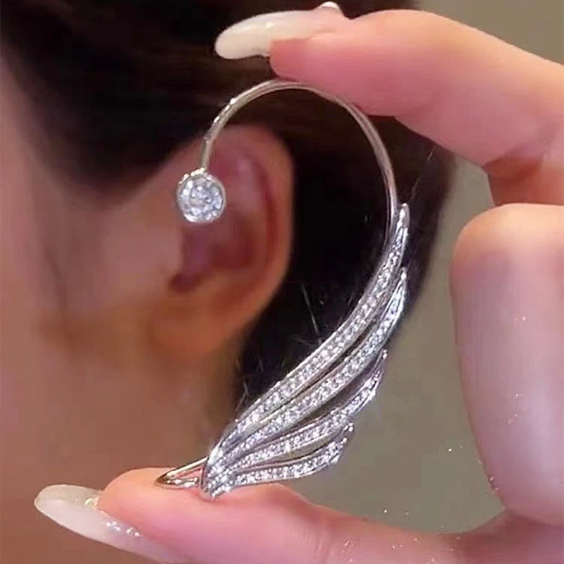 Gold Color Ear Bone Clip For Women Sweet Exquisite Sparkling Crystal Star Ear Cuff Clip Earring Wedding Jewelry Accessories Gift