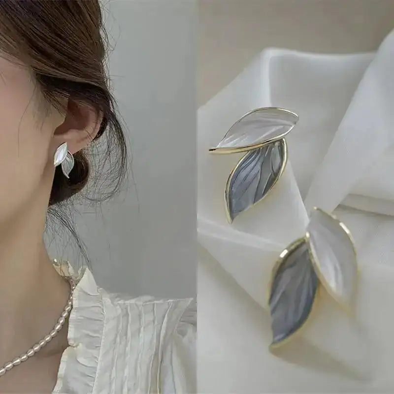 Silver Needle Fashion Square Zircon Drop Earrings For Women Jewelry 2025 Trending New Luxury Women's Crystal Earrings