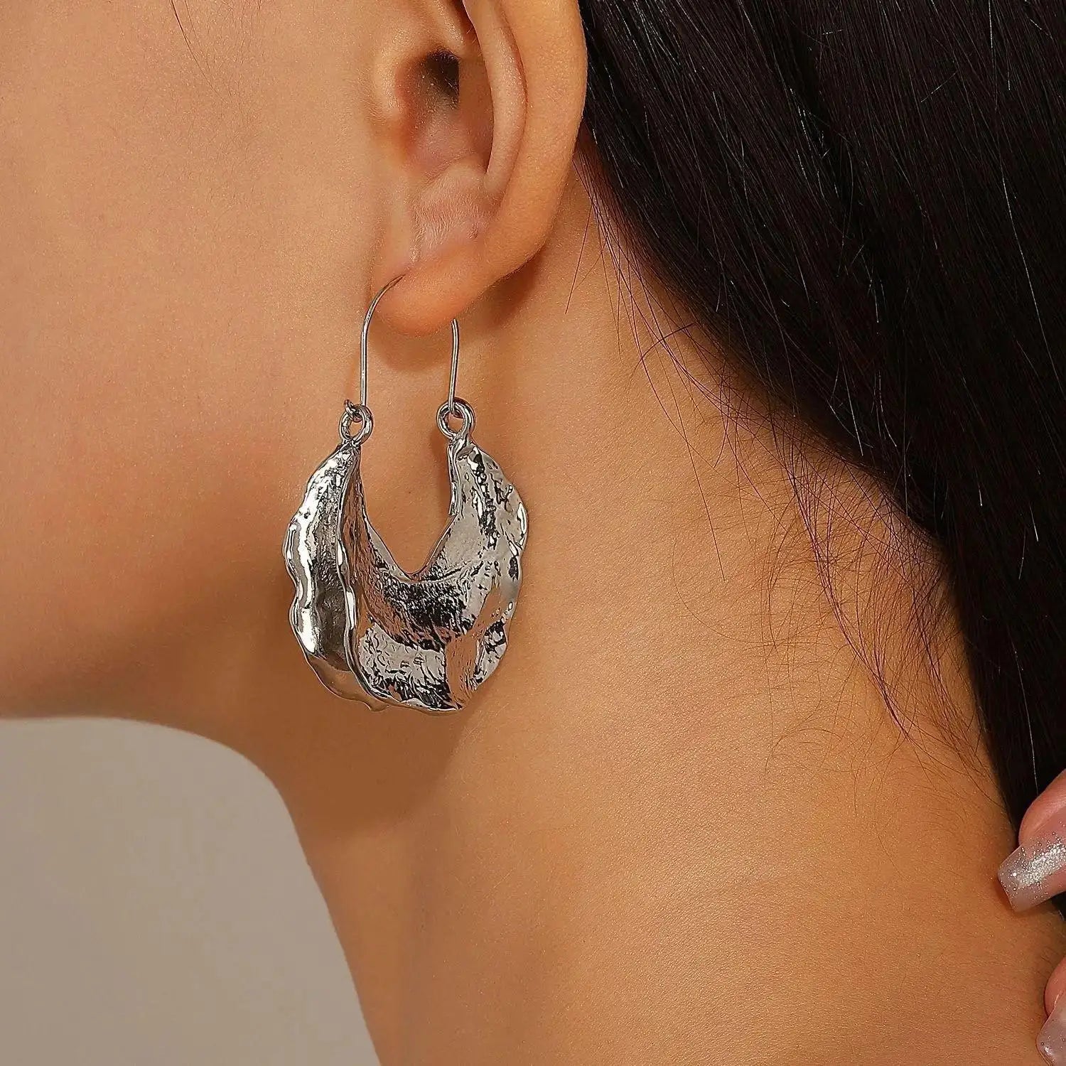 Stainless Steel Pleated Geometric Earrings For Women Jewelry Trending Vintage Women's Smooth Gold Color Stud Earrings