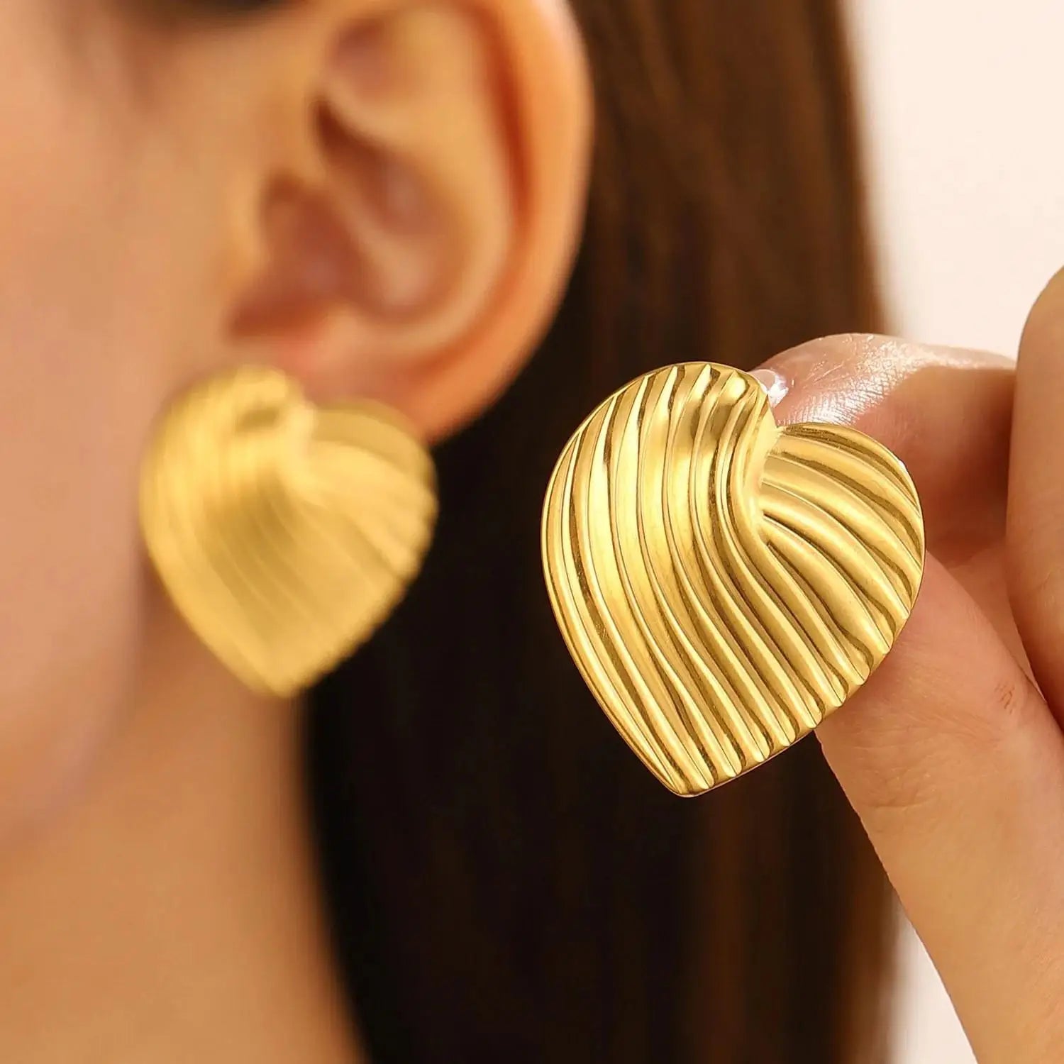 Stainless Steel Pleated Geometric Earrings For Women Jewelry Trending Vintage Women's Smooth Gold Color Stud Earrings