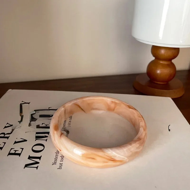 New Fashion Irregular Acrylic Acetate Bracelets for Women Vintage Hyperbole Jewelry Bangles Sweet Elegant Pulseras Mujer