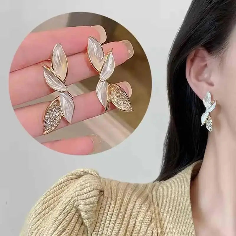 Silver Needle Fashion Square Zircon Drop Earrings For Women Jewelry 2025 Trending New Luxury Women's Crystal Earrings
