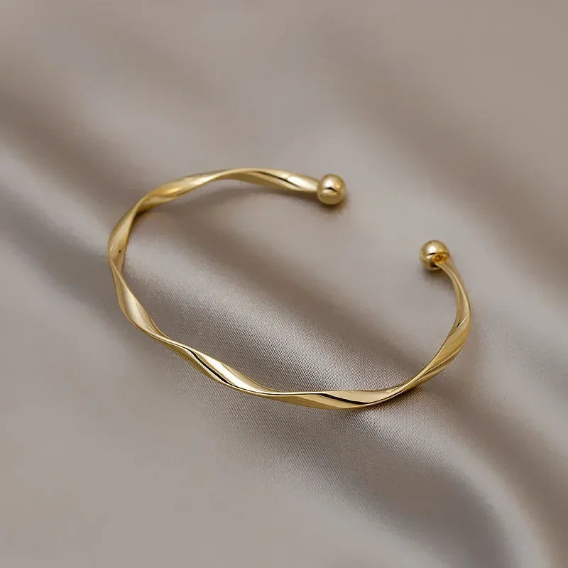 New Fashion Trend Unique Design Elegant Exquisite Twist Simple Bracelet Women Jewelry Wedding Party Premium Gift Wholesale