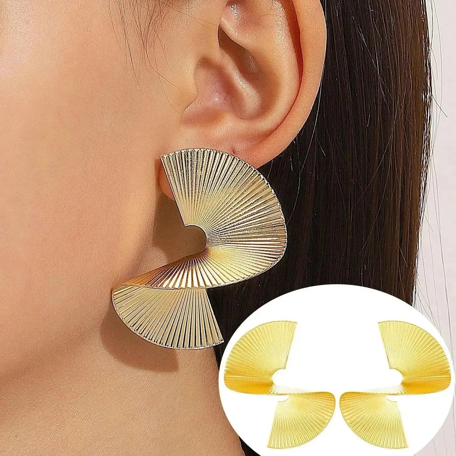 Stainless Steel Pleated Geometric Earrings For Women Jewelry Trending Vintage Women's Smooth Gold Color Stud Earrings