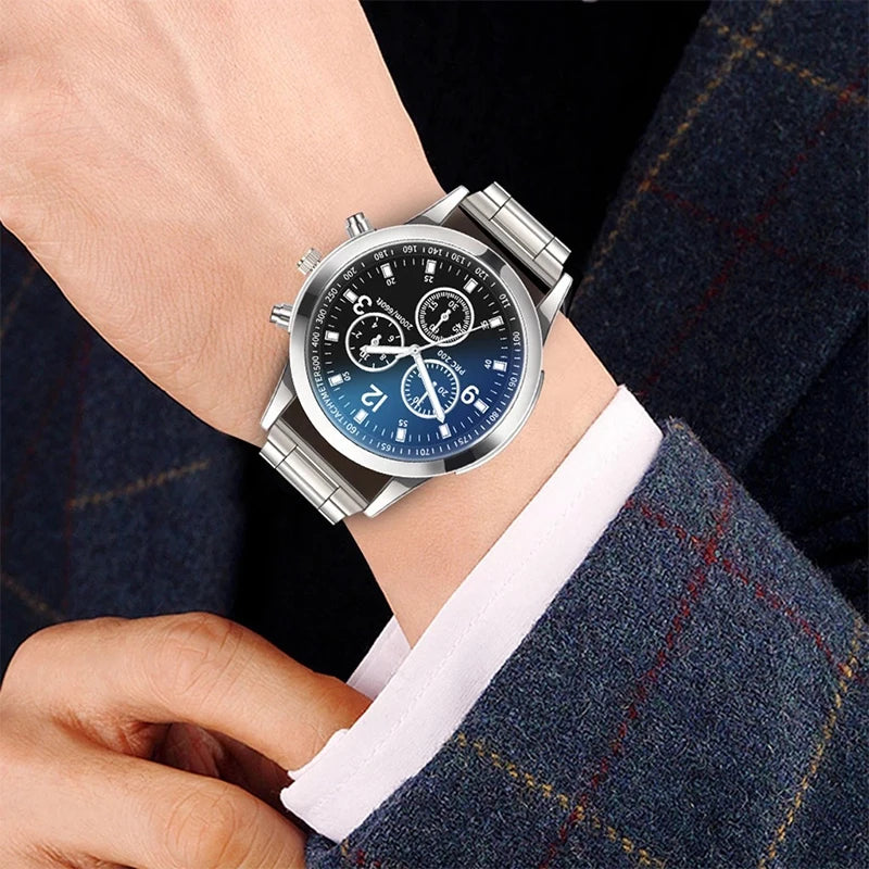 Fashion Men Business Quartz Watch Luxury Silvery Strap Wristwatch Reloj Hombre（Without Box）