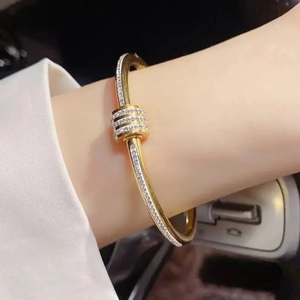 Titanium Steel Stainless Steel Bangles Inlaid Zircon Gold Plated Bracelet Classic Simple Style Bangles for Women Daily Jewelry
