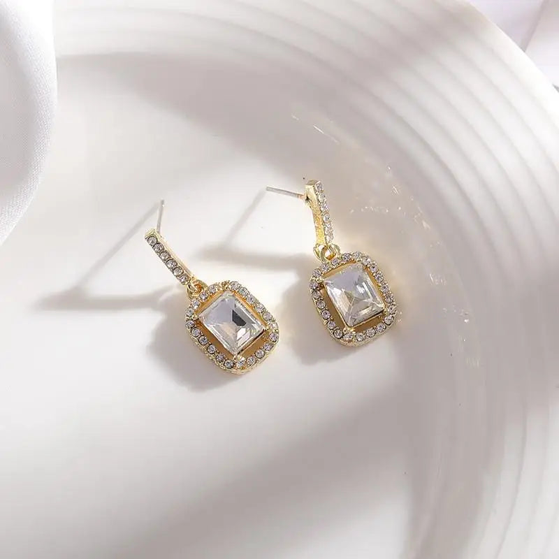 Silver Needle Vintage Green Crystal Butterfly Drop Earrings For Women Jewelry 2025 Trending Luxury Zircon Women's Earrings