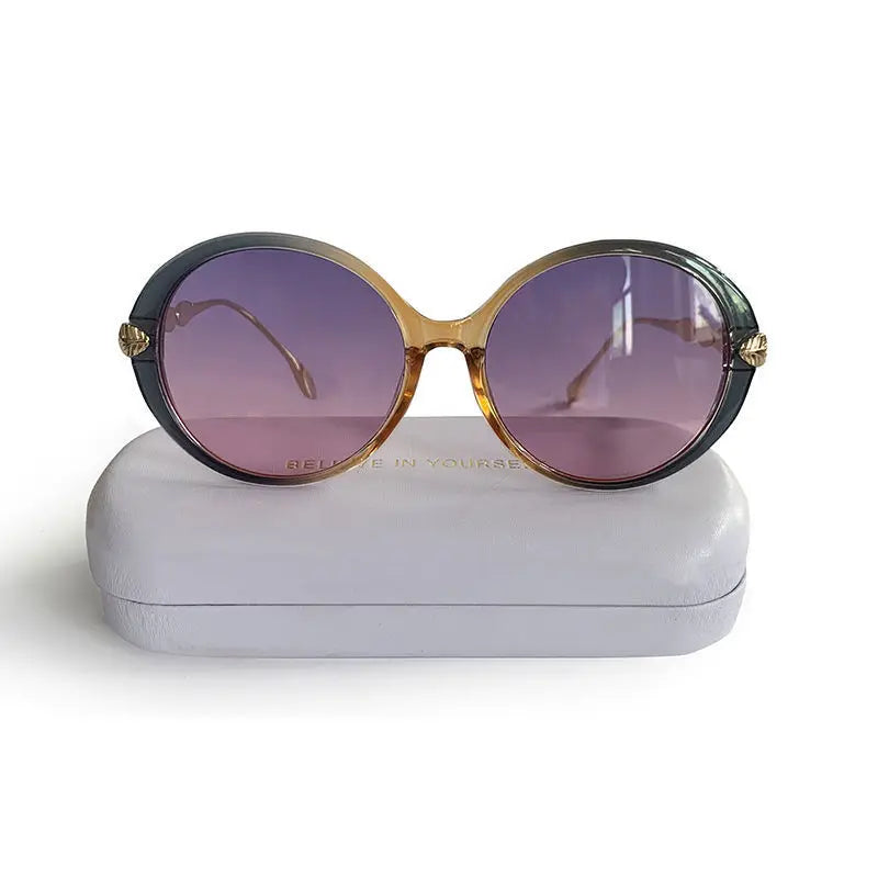 New Vintage Round Frame Sunglasses Gradient Color Trendy Fashion Women Eyewear Brand Designer Shades for Ladies Gafas De Sol
