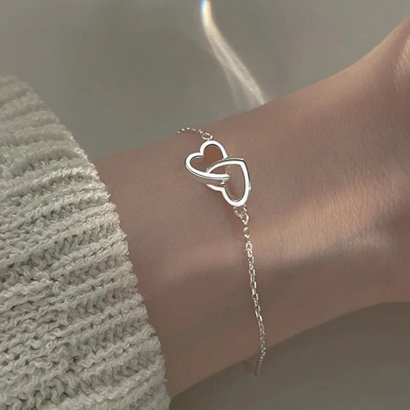 Elegant Baroque Pearl String Bracelet For Woman Luxury Zircon Bee Pendant Bracelet Fashion Girl's Sweet Jewelry