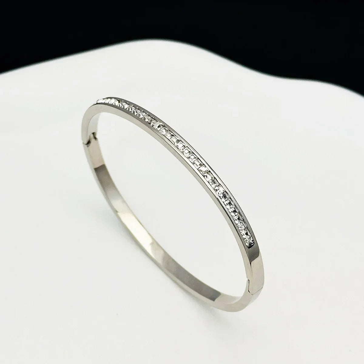 Titanium Steel Stainless Steel Bangles Inlaid Zircon Gold Plated Bracelet Classic Simple Style Bangles for Women Daily Jewelry