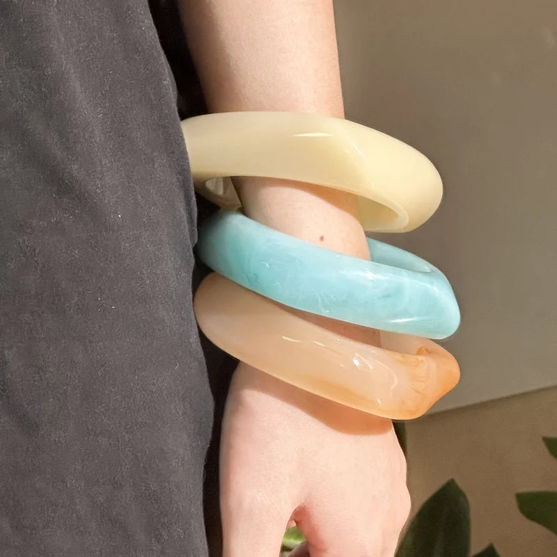New Trend Acrylic Irregular Geometric Exaggerated Chunky Bangles for Women Resin Colorful Statement Bracelet Jewelry Gifts