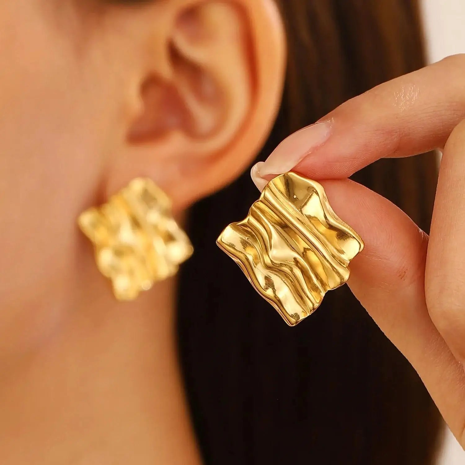 Stainless Steel Pleated Geometric Earrings For Women Jewelry Trending Vintage Women's Smooth Gold Color Stud Earrings