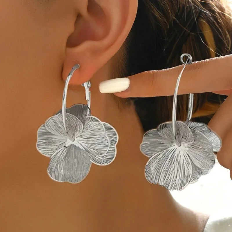 Golden Double-Layer Hollow Flower Hoop Earring for Women Vintage Earrings Ideal for Daily Wear Jewelry Accessories
