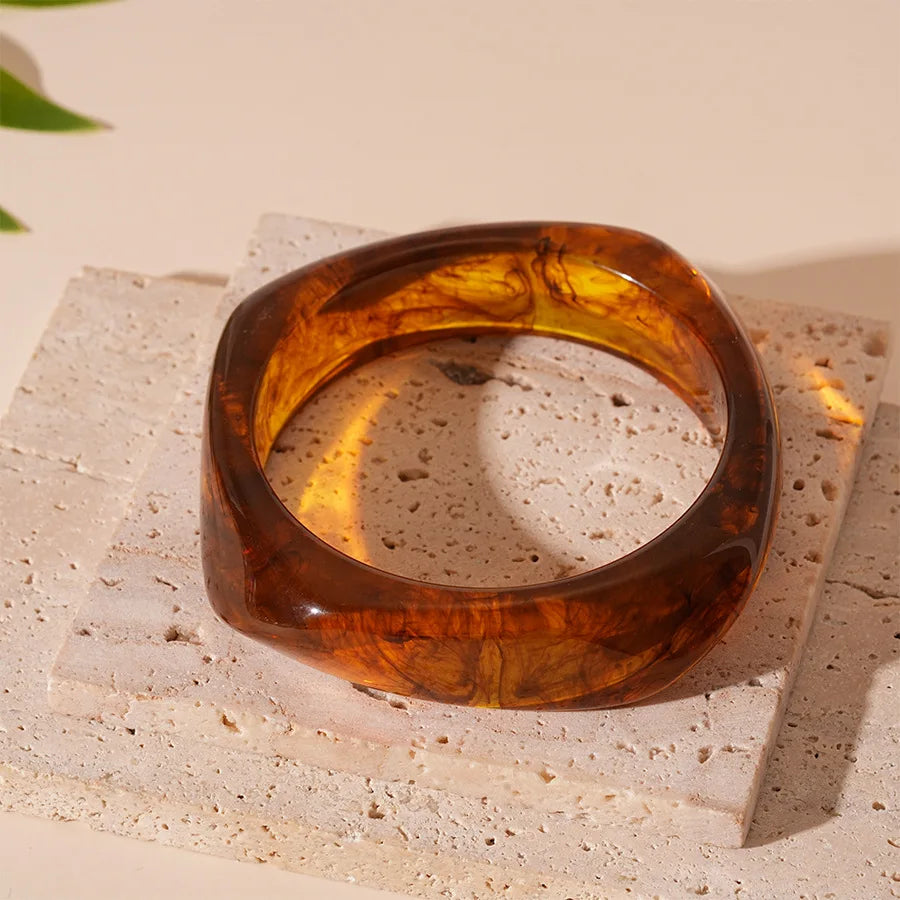 Exaggerated Resin Acrylic Bracelets Bangles for Women on Hand Irregular Geometric Bracelets Personality Hand Jewelry