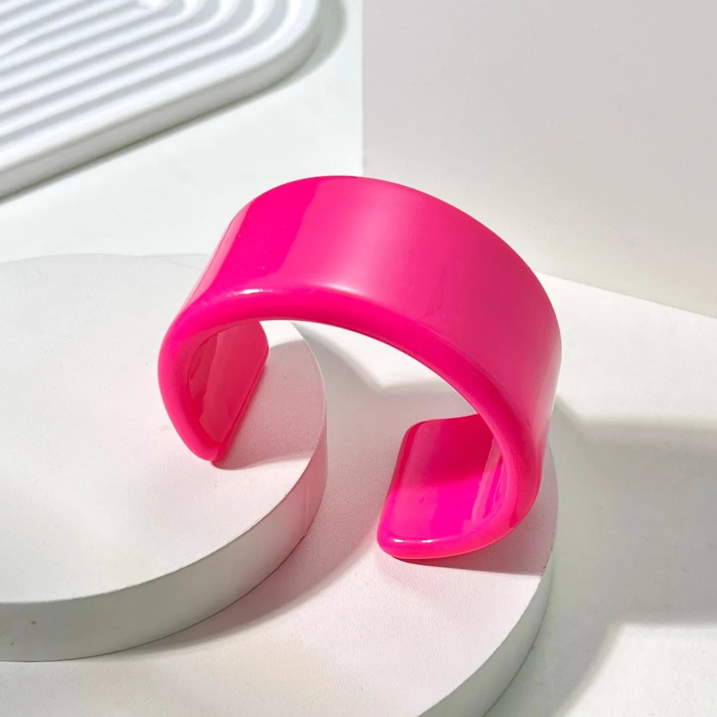New Transparent Acrylic Resin Open Bangle Bracelet for Women Geometric Retro Wide Bracelet for Girls Hand Jewelry