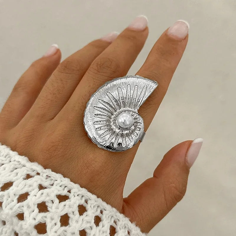 Seabeach Gold Color Starfish Conch Ring for Women New Fashion Large Pearl Shell Finger Rings Jewelry Summer Personality Gifts