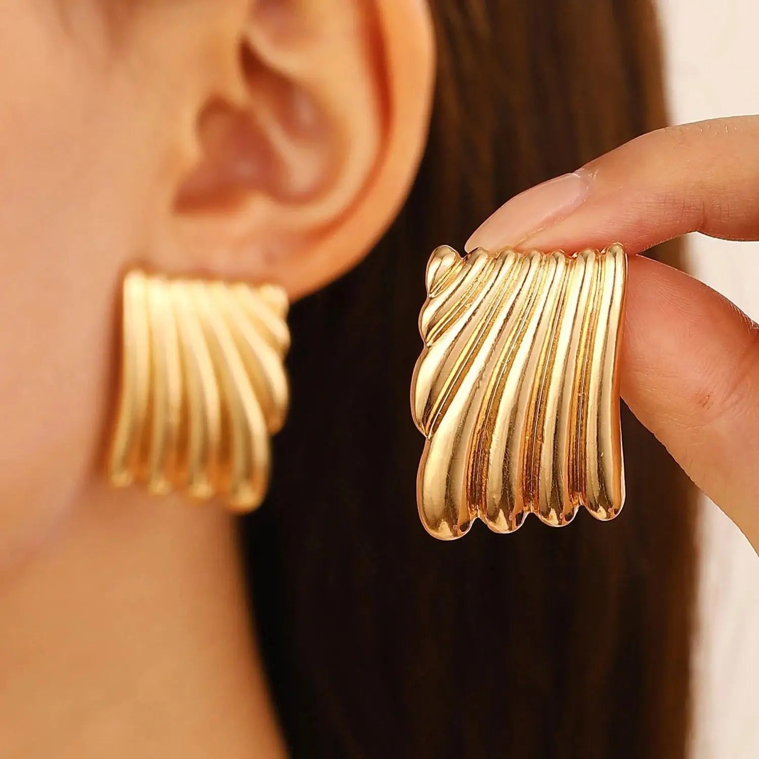 Stainless Steel Pleated Geometric Earrings For Women Jewelry Trending Vintage Women's Smooth Gold Color Stud Earrings