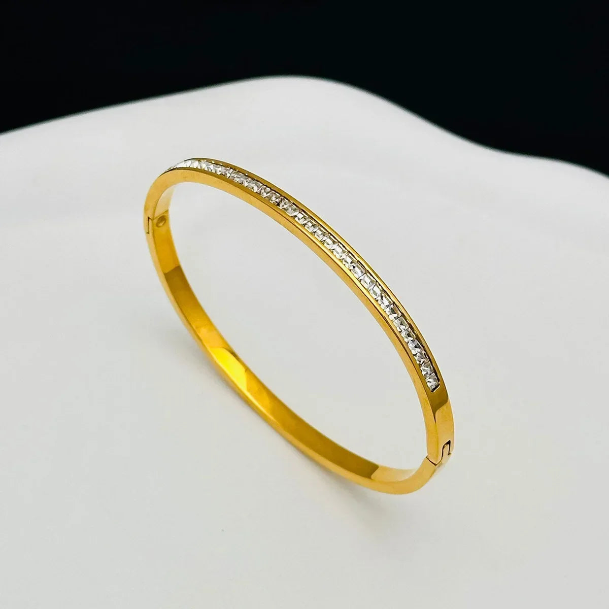 Titanium Steel Stainless Steel Bangles Inlaid Zircon Gold Plated Bracelet Classic Simple Style Bangles for Women Daily Jewelry