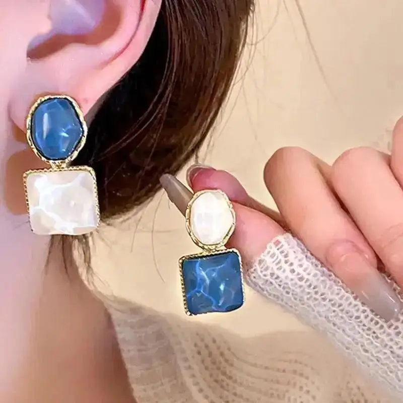 Silver Needle Fashion Square Zircon Drop Earrings For Women Jewelry 2025 Trending New Luxury Women's Crystal Earrings
