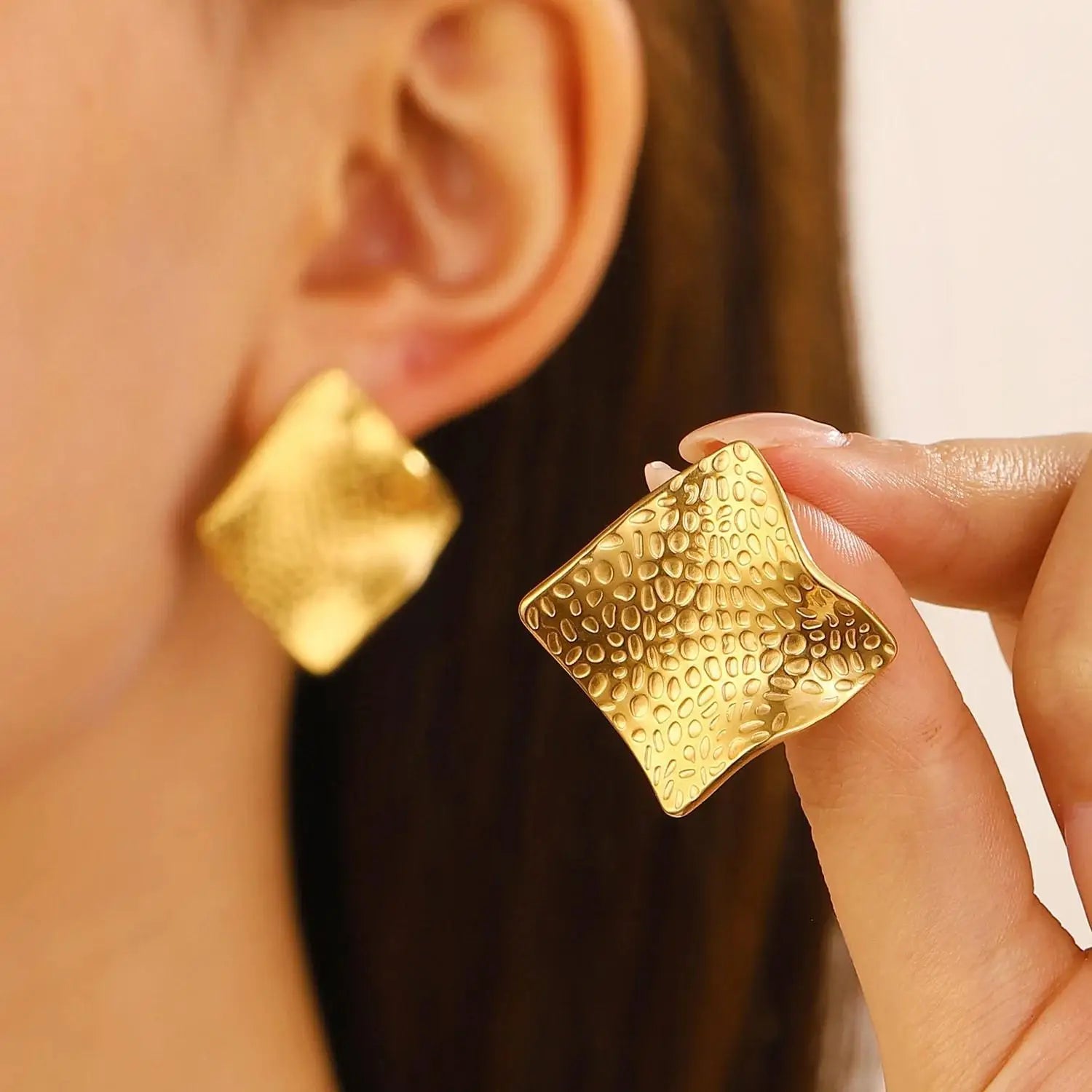 Stainless Steel Pleated Geometric Earrings For Women Jewelry Trending Vintage Women's Smooth Gold Color Stud Earrings