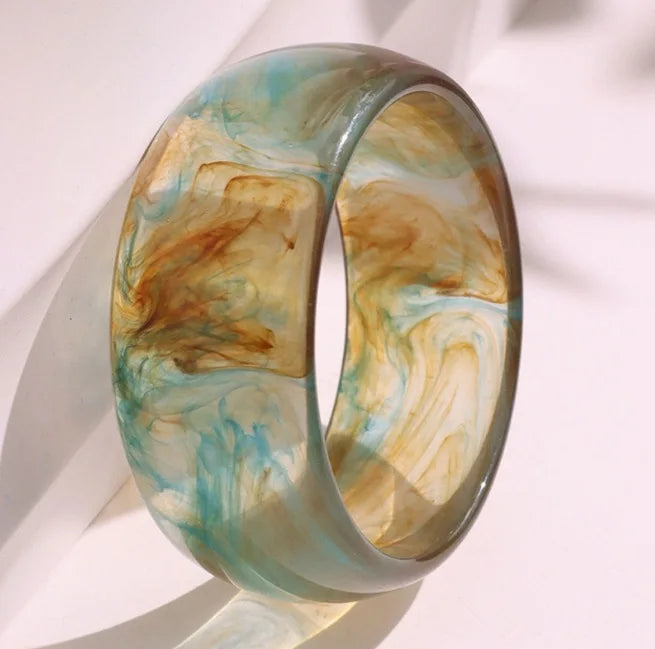 Trendy Vintage Pattern Acrylic Bracelet For Women Personalized Widen Semi Transparent Big Bangle Streetwear Jewelry