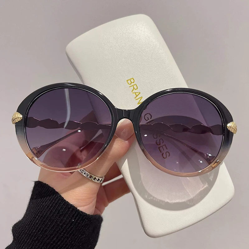New Vintage Round Frame Sunglasses Gradient Color Trendy Fashion Women Eyewear Brand Designer Shades for Ladies Gafas De Sol
