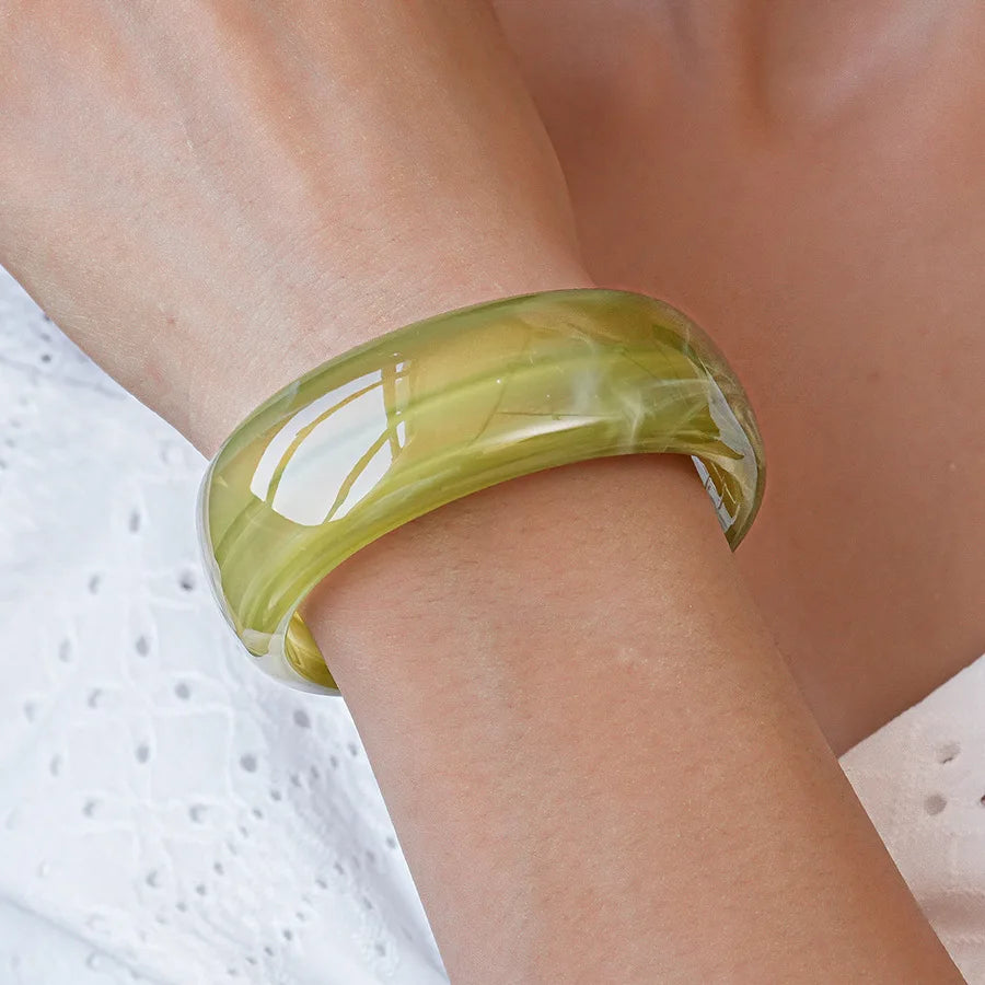 Fashionable Green Resin Acrylic Smudging Bangle for Women Exaggerated Irregular Geometric Wide Chunky Bracelets Bangles Jewelry