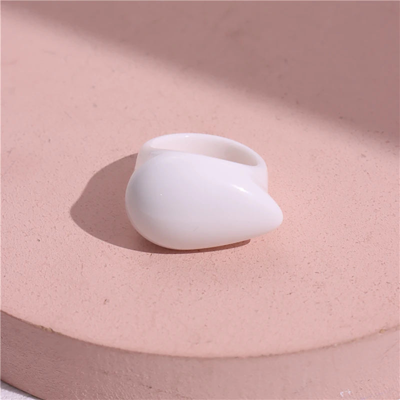 Vintage Wide Large Chunky Rings for Women Crystal Resin Autumn Winter Geometric Irregular Stacking Wear Jewelry New