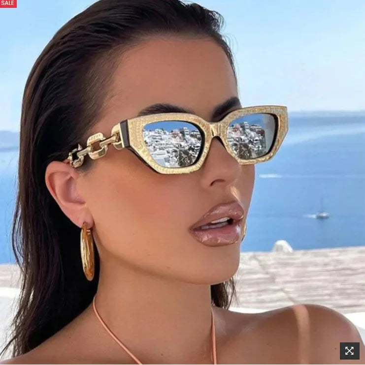 Cat Eye Sunglasses 2025 New Fashion Women Vintage Brand Designer Glasses Black Sun Glasses Female  Golden Eyewear Sun Protection