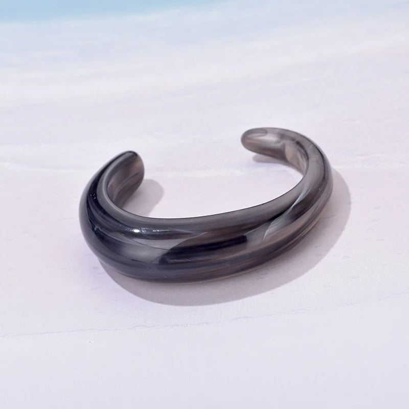 Fashion Exaggerated Opening Acrylic Bracelets for Women Simple Blended Jelly Colored Curved Cuff Bangle Female Jewelry